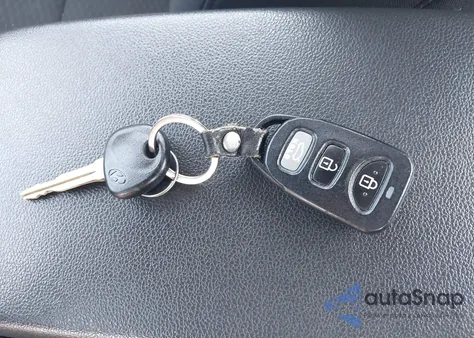 2020 Hyundai Elantra Sel z USA, uszkodzony, nr VIN 5NPD84LF3LH574181